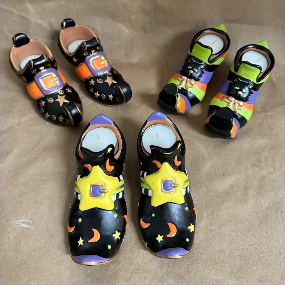 Halloween 3 Pairs of Witches Shoes Ceramic Candle Holders. Approx 6.5” x 3”